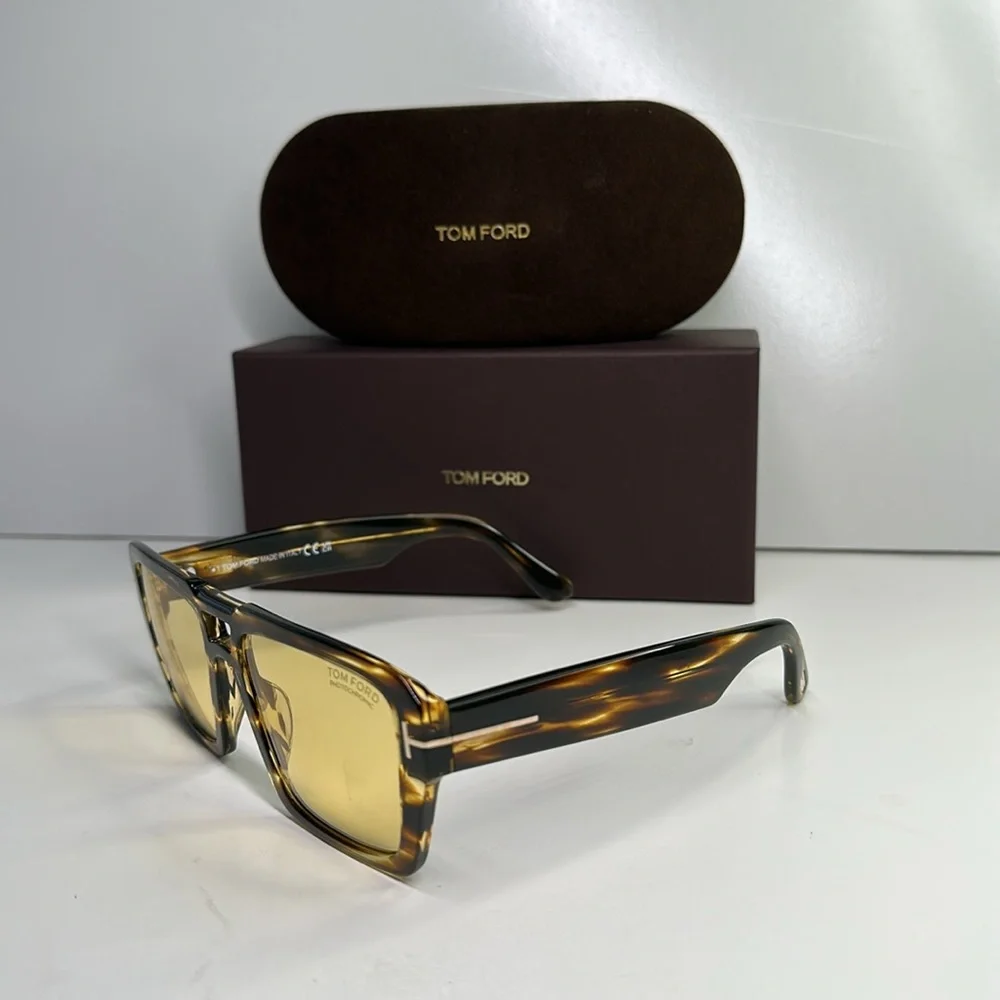 Tom Ford Redford Yellow Photochromatic Square Men's Sunglasses FT1153 52E 56.